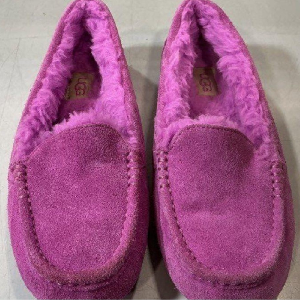 Women’s UGG Ansley Fuchsia Suede Slippers Size 7